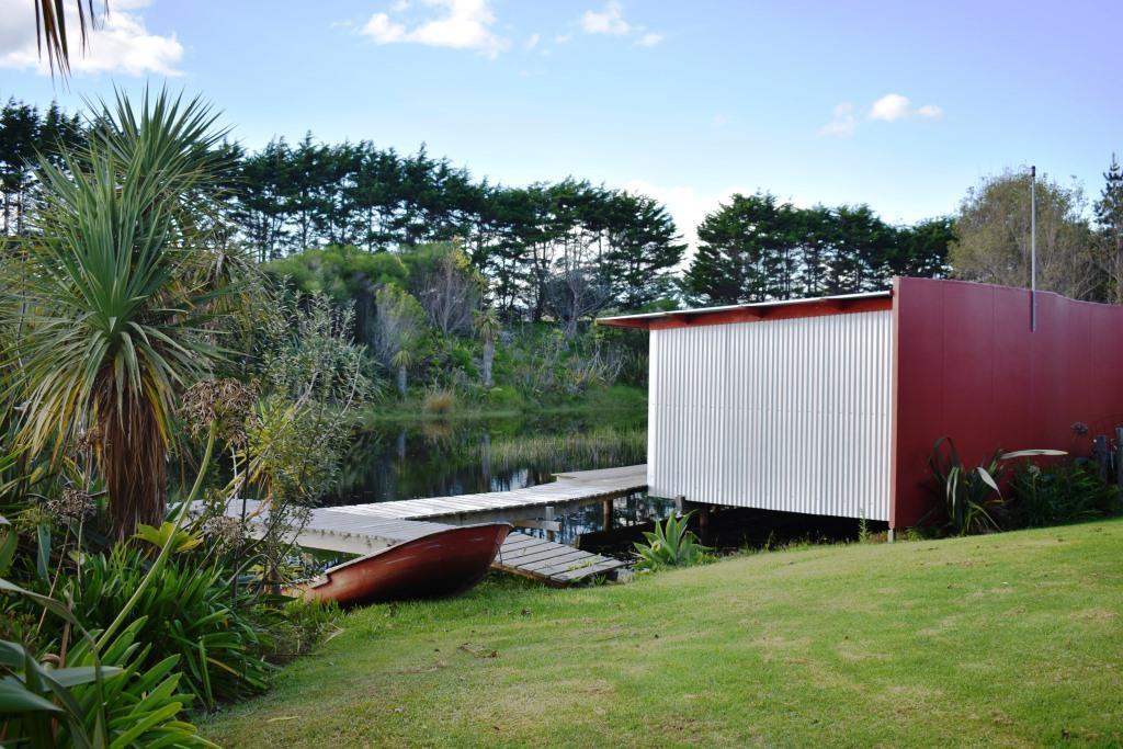 The Lakes - Kai Iwi Lakes Exclusive Retreat Kaihu Bagian luar foto