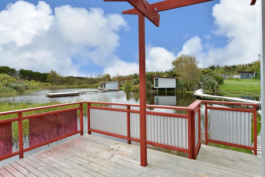 The Lakes - Kai Iwi Lakes Exclusive Retreat Kaihu Bagian luar foto