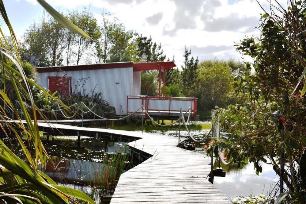 The Lakes - Kai Iwi Lakes Exclusive Retreat Kaihu Bagian luar foto